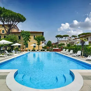 https://hotel-apuana.it-tuscanyhotel.com