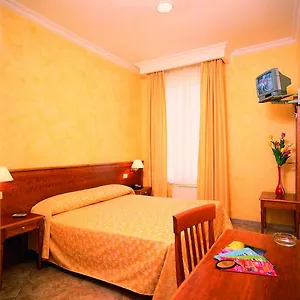 https://hotel-kriss.it-romehotels.com