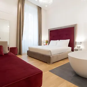 https://domus-aurea-luxury-suites.it-romehotels.com